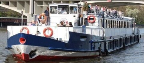 Boats and steamboats for hire