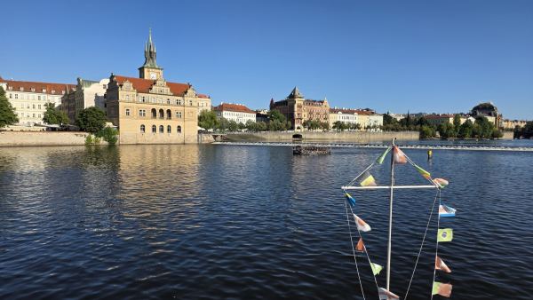 Hodinová okružní plavba